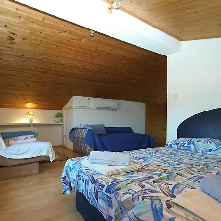 Ferienhaus Fuer 8 Personen Ca 130 Qm In Pula-fondole, Istrien Istrische Riviera *