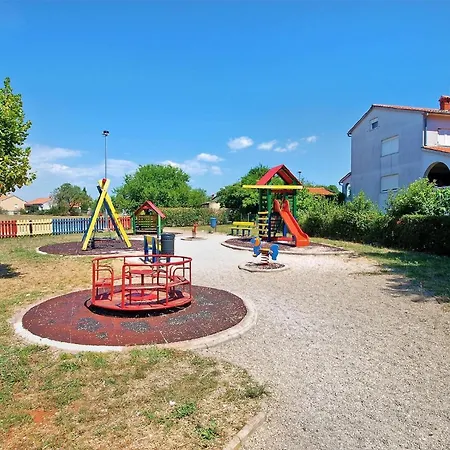 Ferienhaus Fuer 8 Personen Ca 130 Qm In Pula-fondole, Istrien Istrische Riviera Ferienhaus Štinjan
